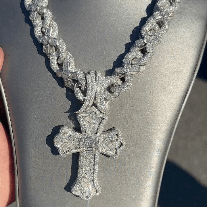 iris cross chain moissanite